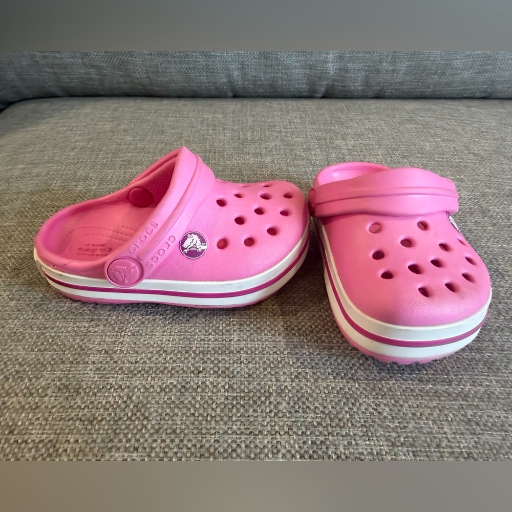 CROCS Kids Pink Clog with White Stripe Accent